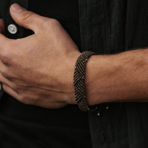 Rankų darbo vyriška apyrankė - EXPLORE