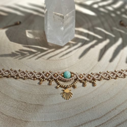 Macrame kojos papuošalas su amazonitu - POWERFUL