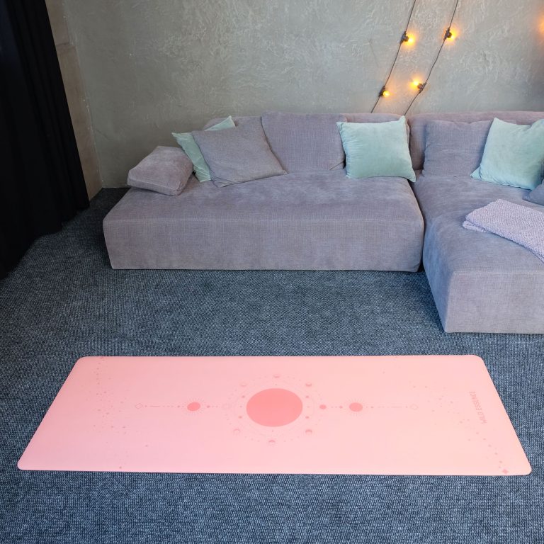 rožinis jogos kilimėlis