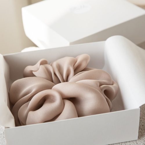 Šilkinė plaukų gumytė